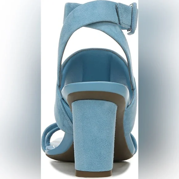 Vionic Sky Blue Yasmin Strappy Sandal Size 9.5